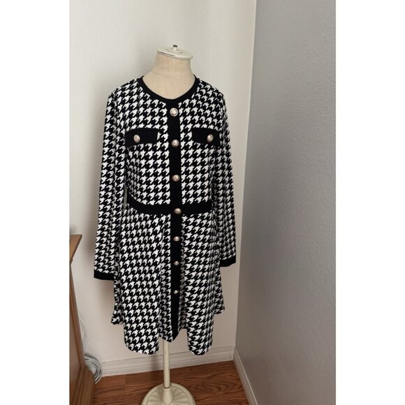 NWT SweatyRocks Geometric Black & White A-Line Pullover Dress Size Medium/Large - Picture 6 of 9
